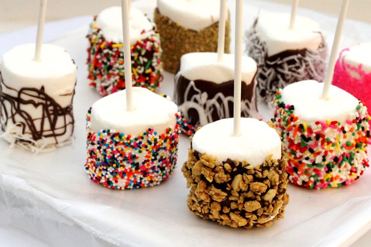 Marshmallow pops