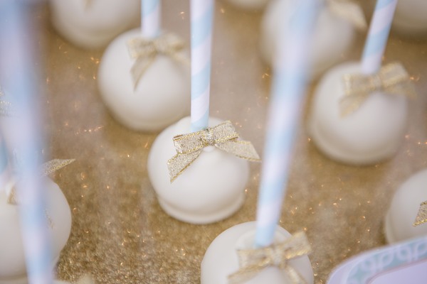 Lolly buffet in gold mint and white - display sweets cakepops