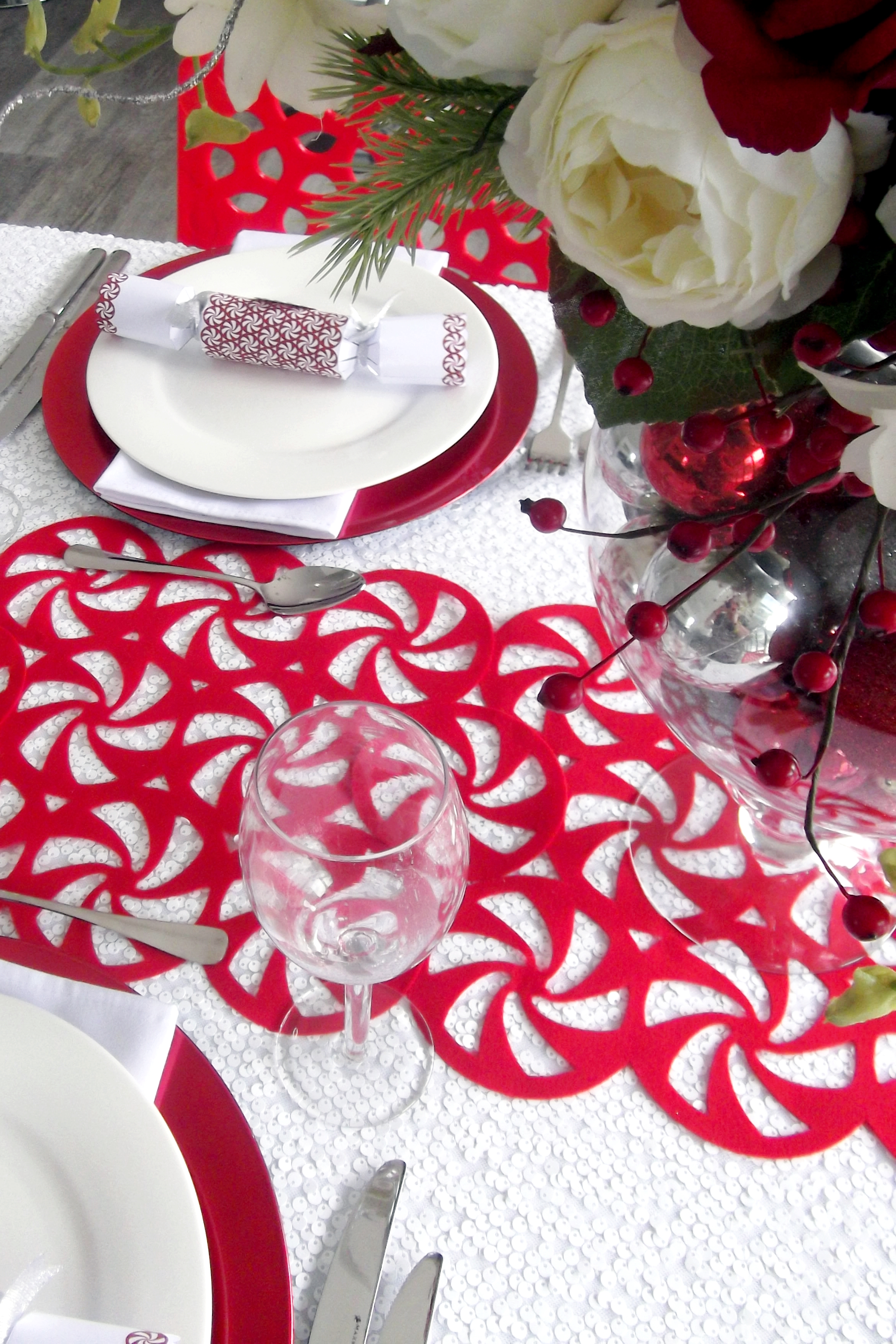 Starlight candy cut out table runner